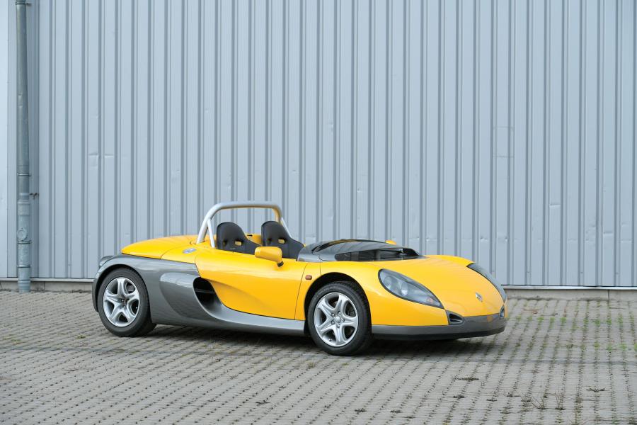  Renault Sport Spider 1996 года  (фото 1 из 22)